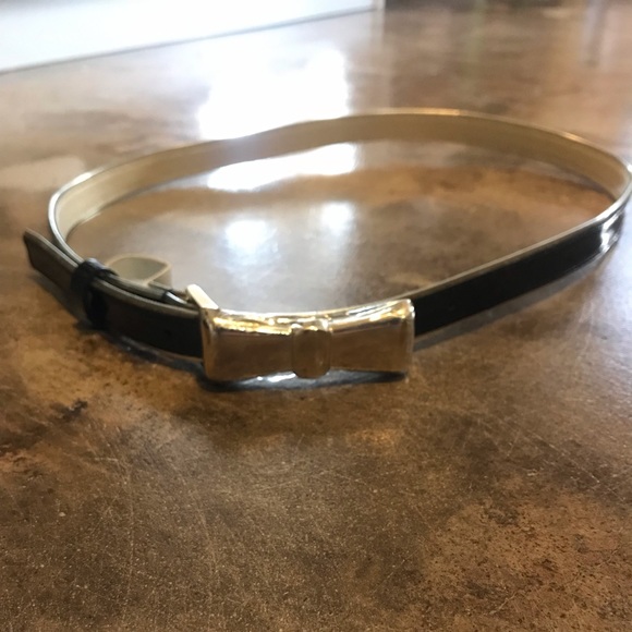 Vince Camuto Gold Bow Black Patent Belt New L - Picture 2 of 5